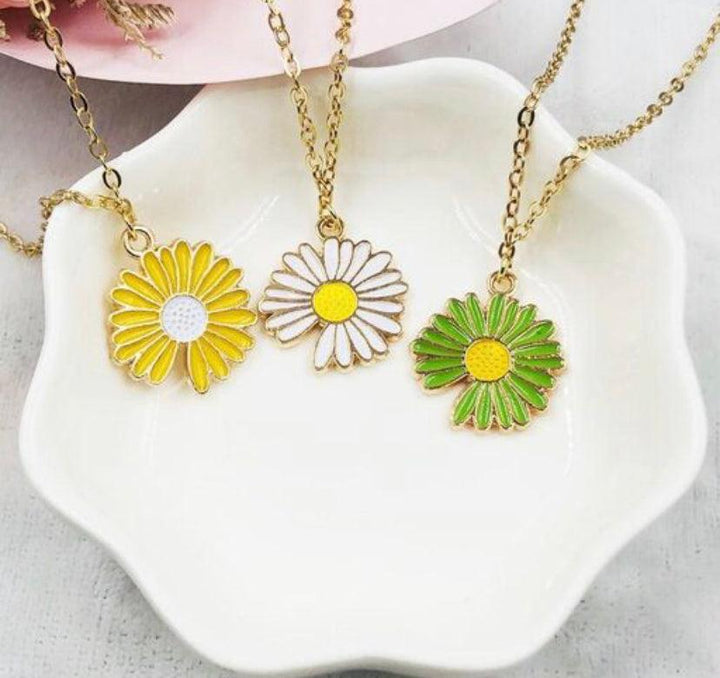 Daisy Pendant Chain Necklace - Bling Little Thing