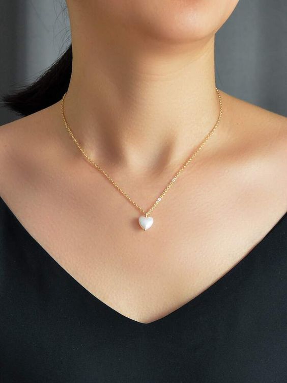 Heart Shaped Pearl Dainty Necklace
