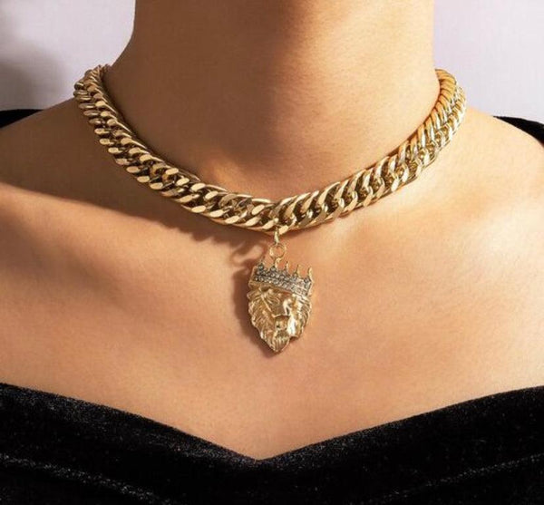 Lion Pendant Exaggerated Chain Necklace - Bling Little Thing